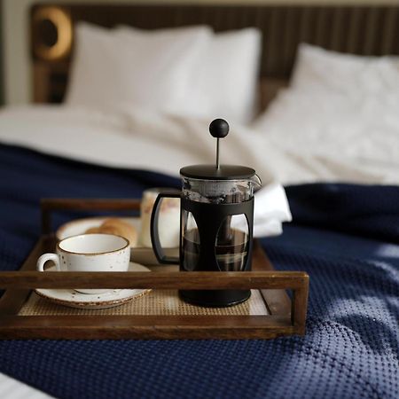 Best Western Resort Country Club Гургаон Экстерьер фото